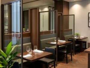 پارتیشن برای تقسیم فضا بین میزهای دو نفره